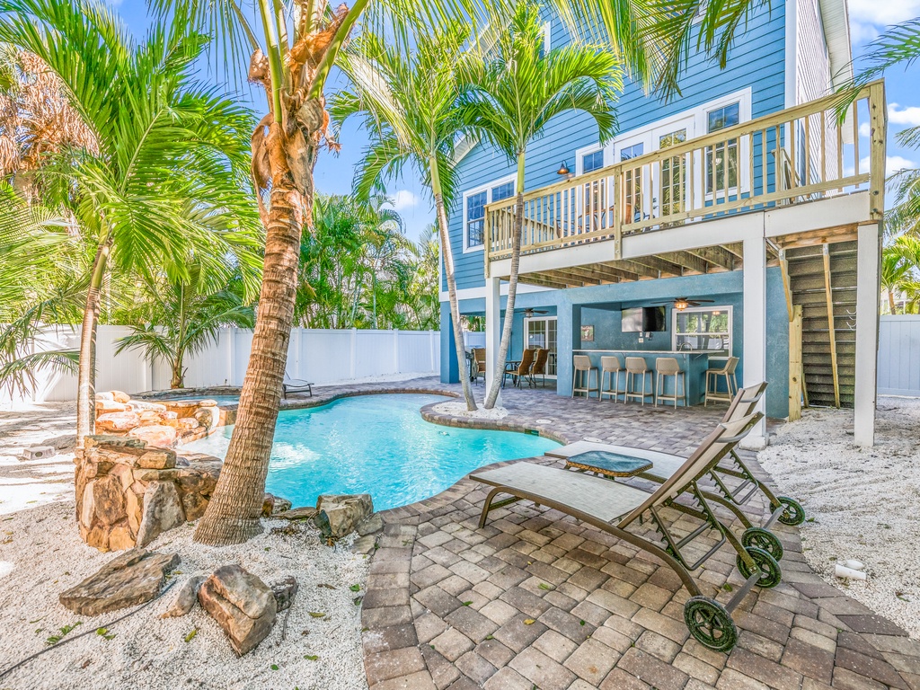 Private Pool and Spa