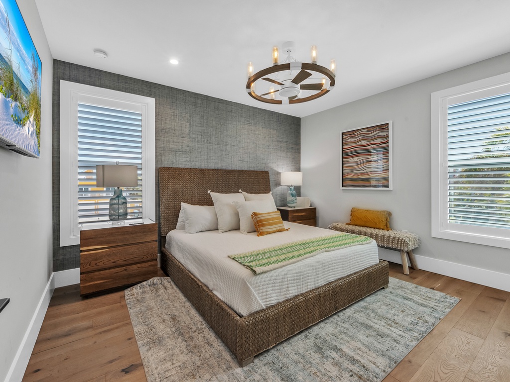 Second Bedroom - King