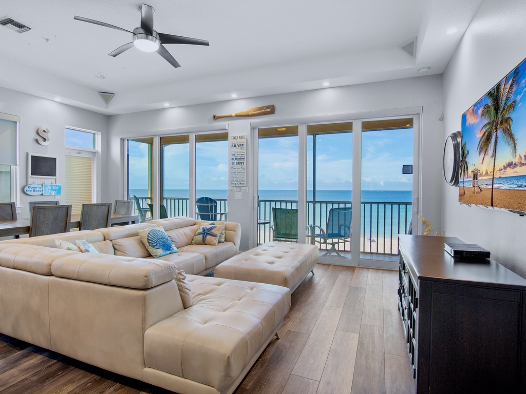 Comfortable Living Area