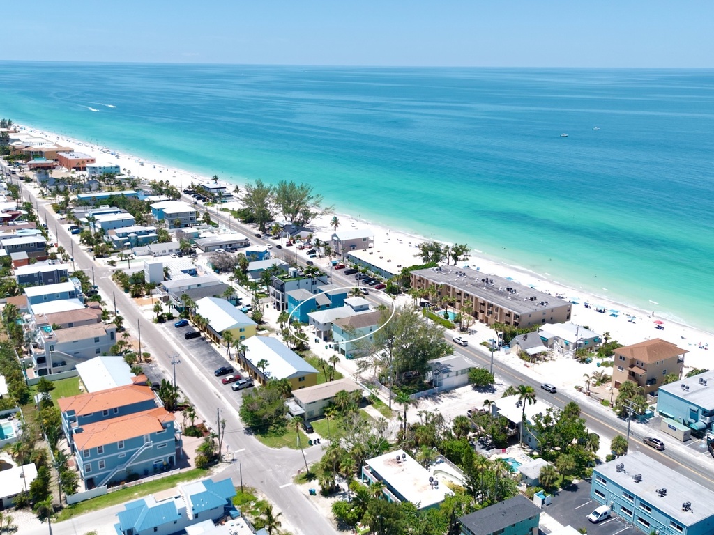 Beach Sunrise and Sunset Villas by AMI Locals