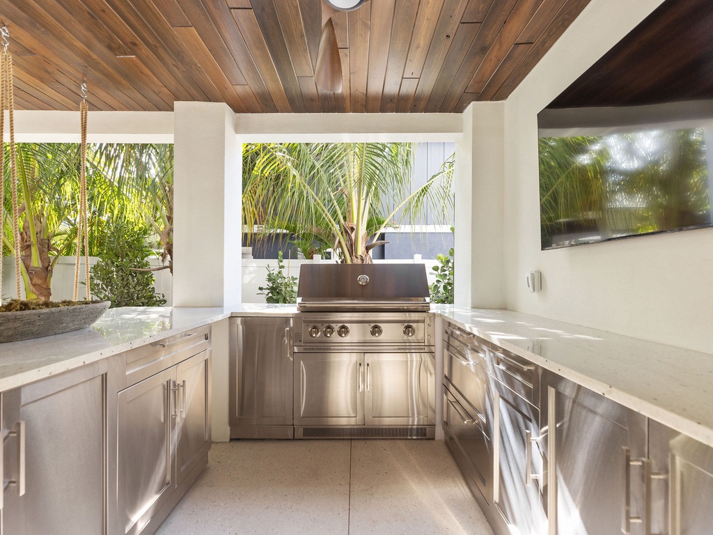 Outdoor BBQ grill with TV