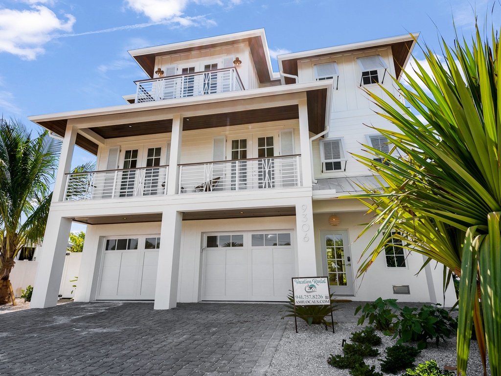 Sweet Caroline by AMI Locals