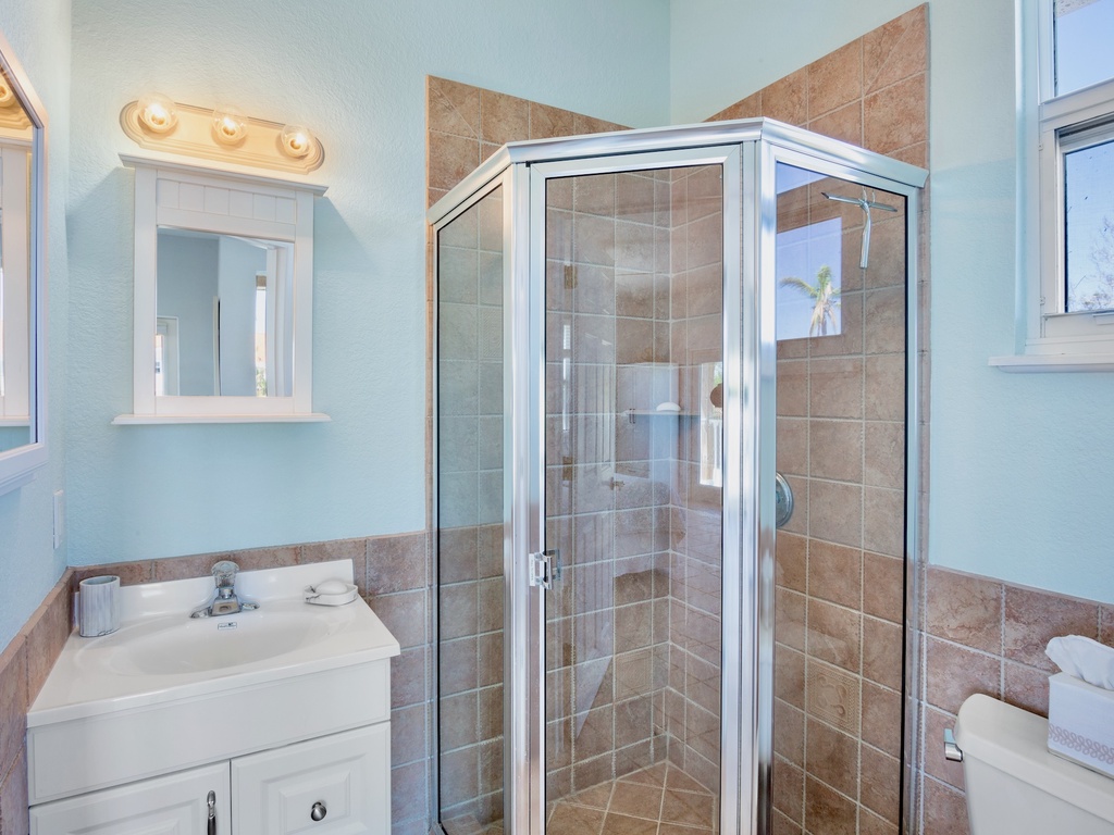 Third Bathroom, Ensuite