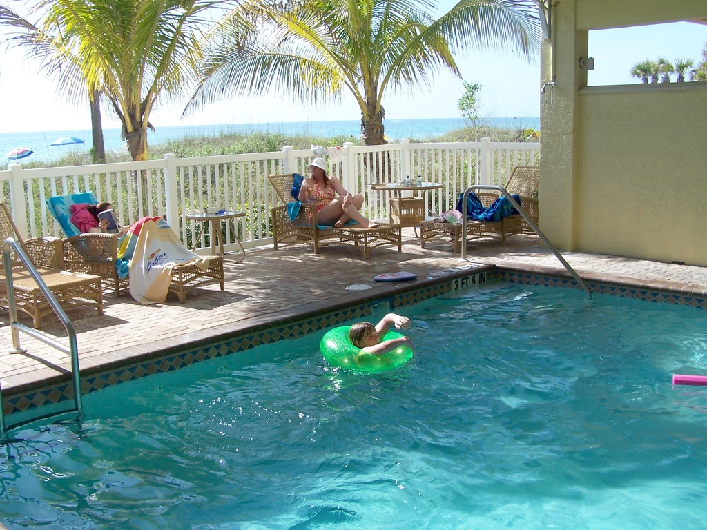Tropical Shared Pool