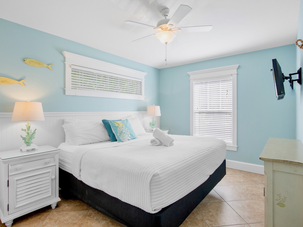 Second Bedroom, King