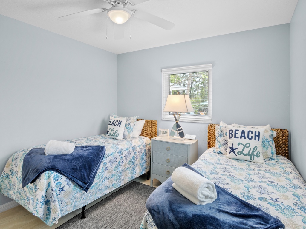 Third Bedroom - Two Twins