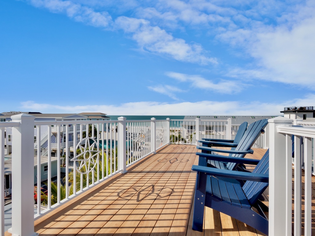 Rooftop deck with Gulf and Bay views