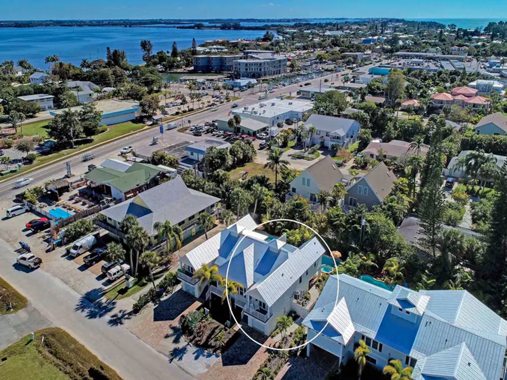 La Mer - By Anna Maria Island Accommodations