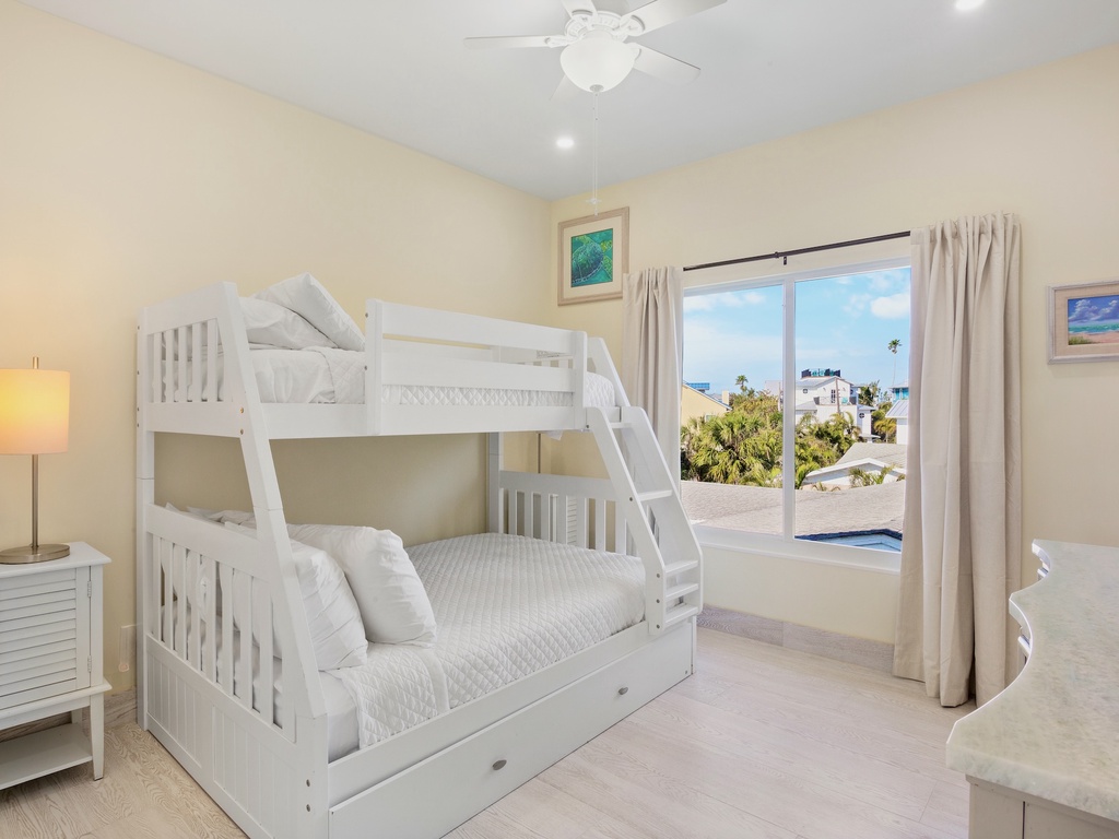 Second Bedroom - Twin/Full Bunk