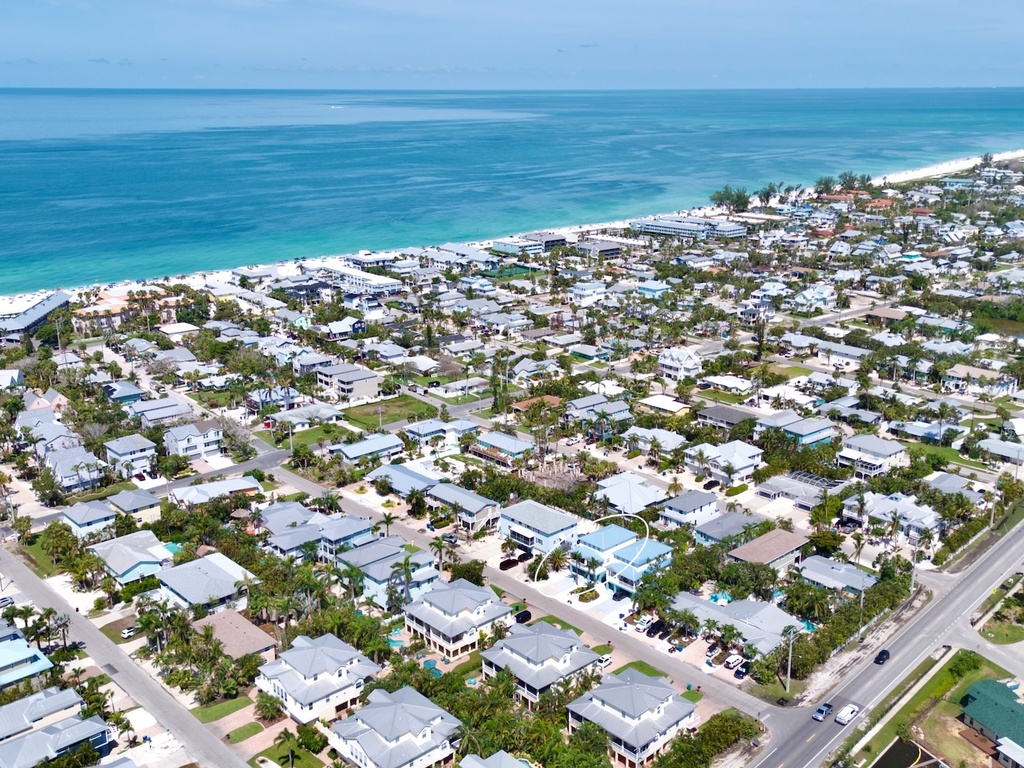 Sand Dollar by Anna Maria Island Accommodations