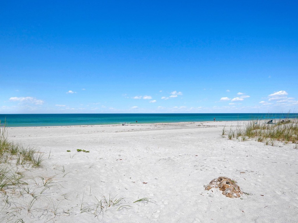 Anna Maria Wave - Anna Maria Accommodations
