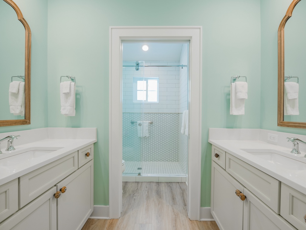 Elegant Bath with Two Sinks