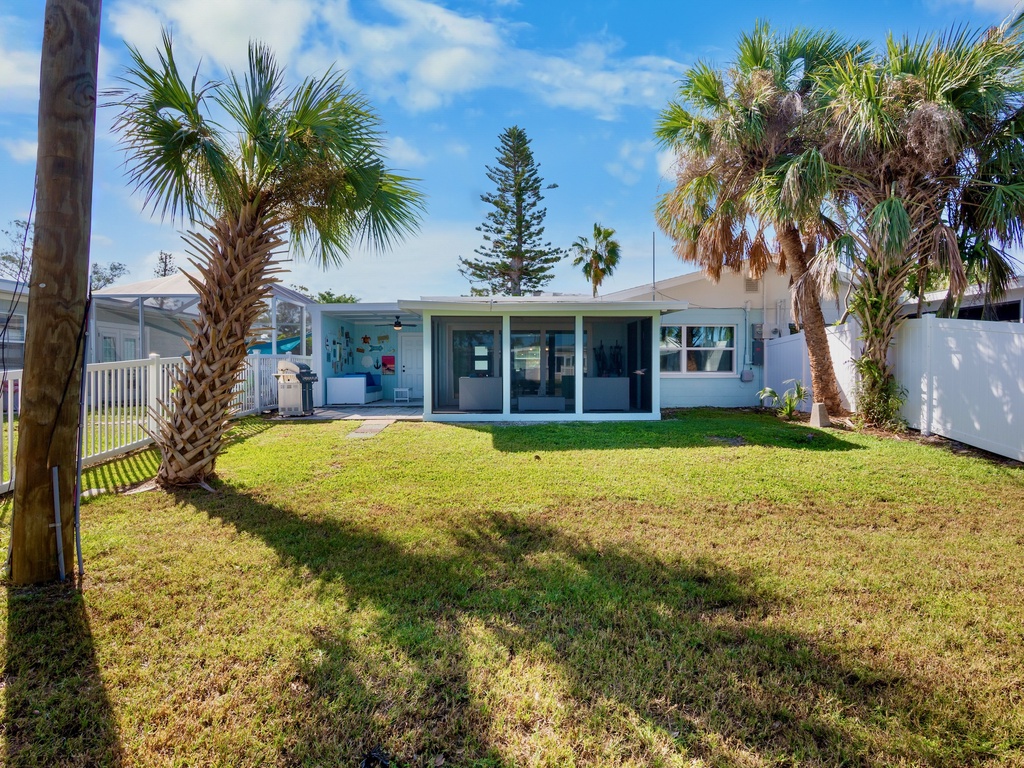 Vibrant backyard garden retreat