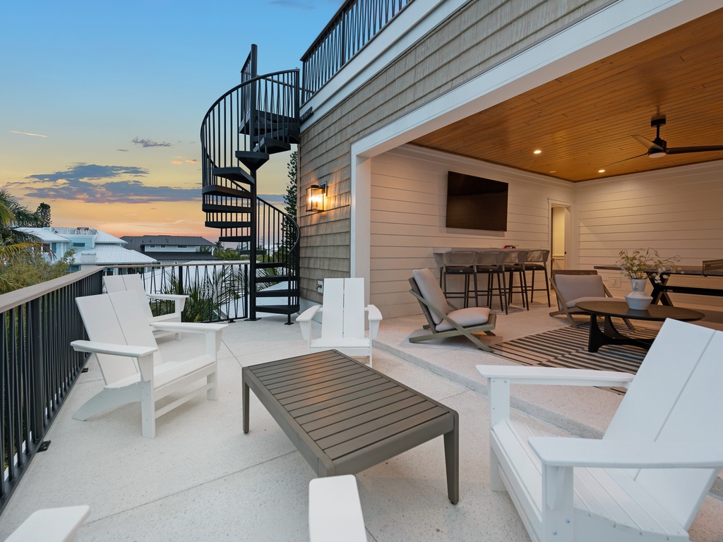 Top Floor - Covered Outdoor Living Area - Ping Pong
