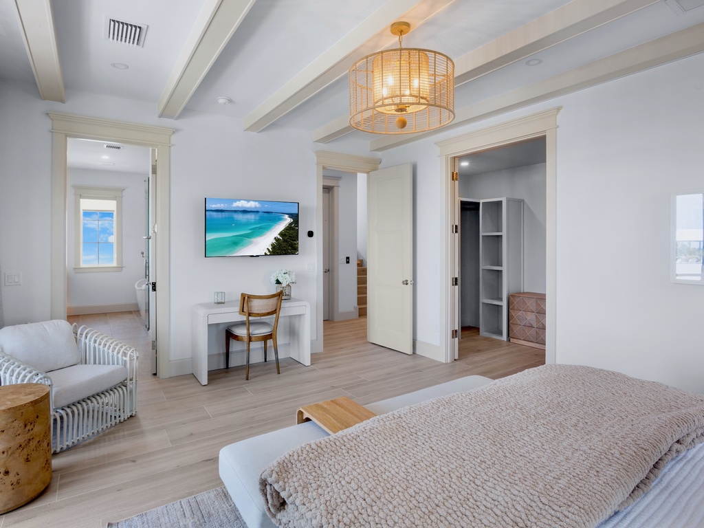 Primary Bedroom, King