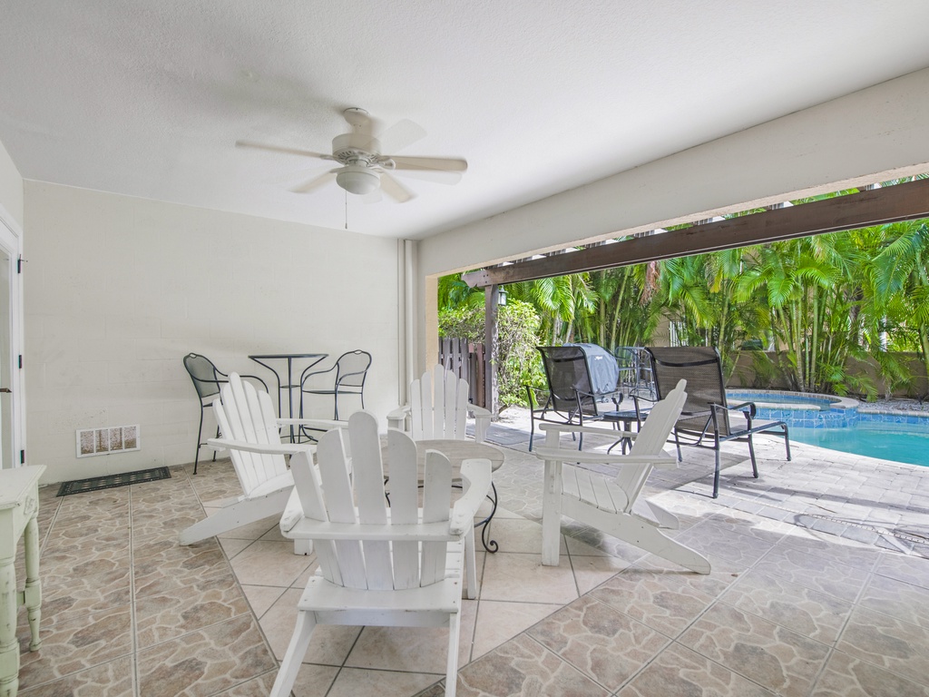 Covered Lanai with Lounge Area