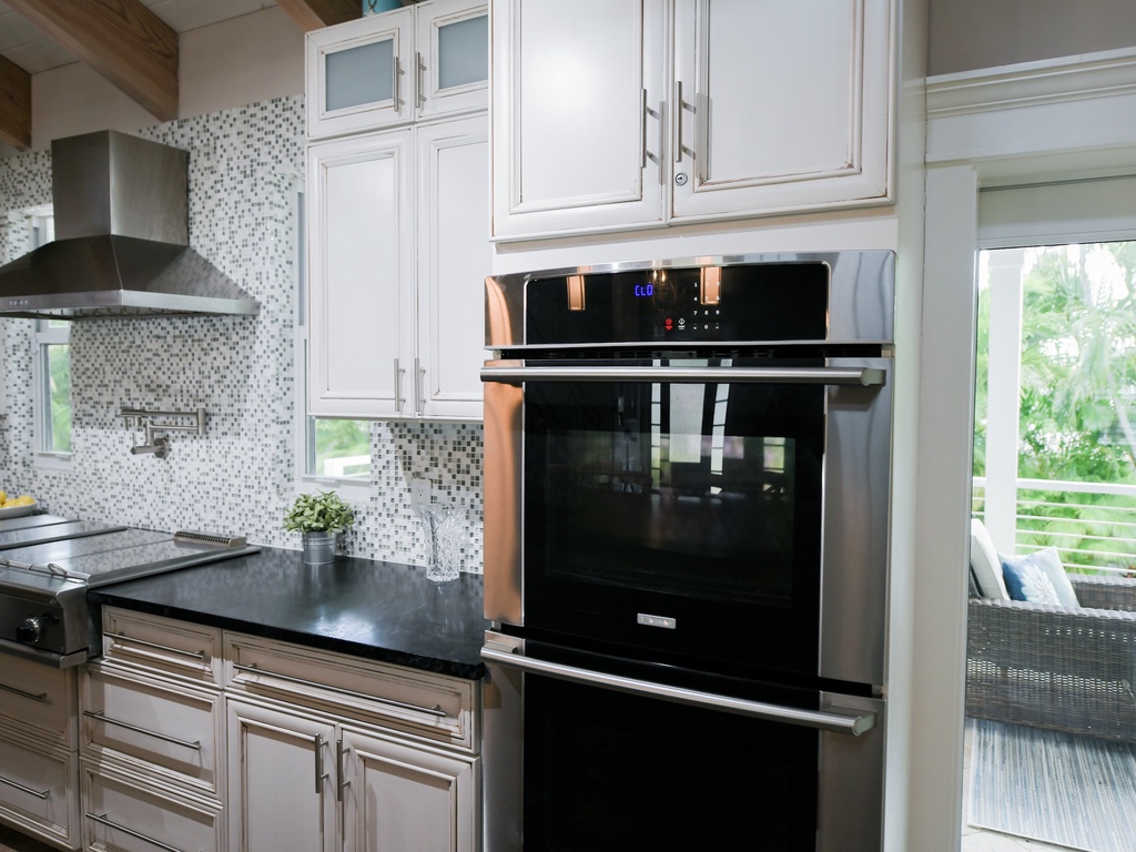 Kitchen, Double Ovens