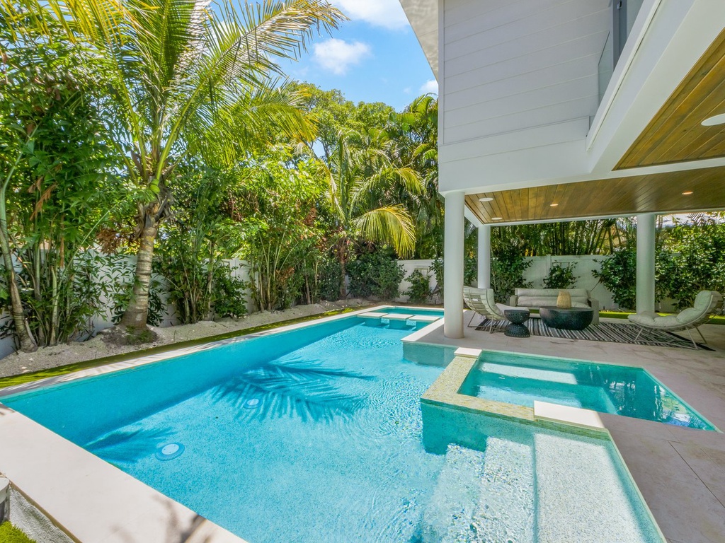 Private Pool and Spa