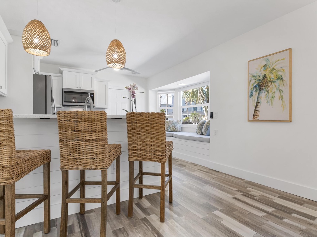 Kitchen - Bay Window