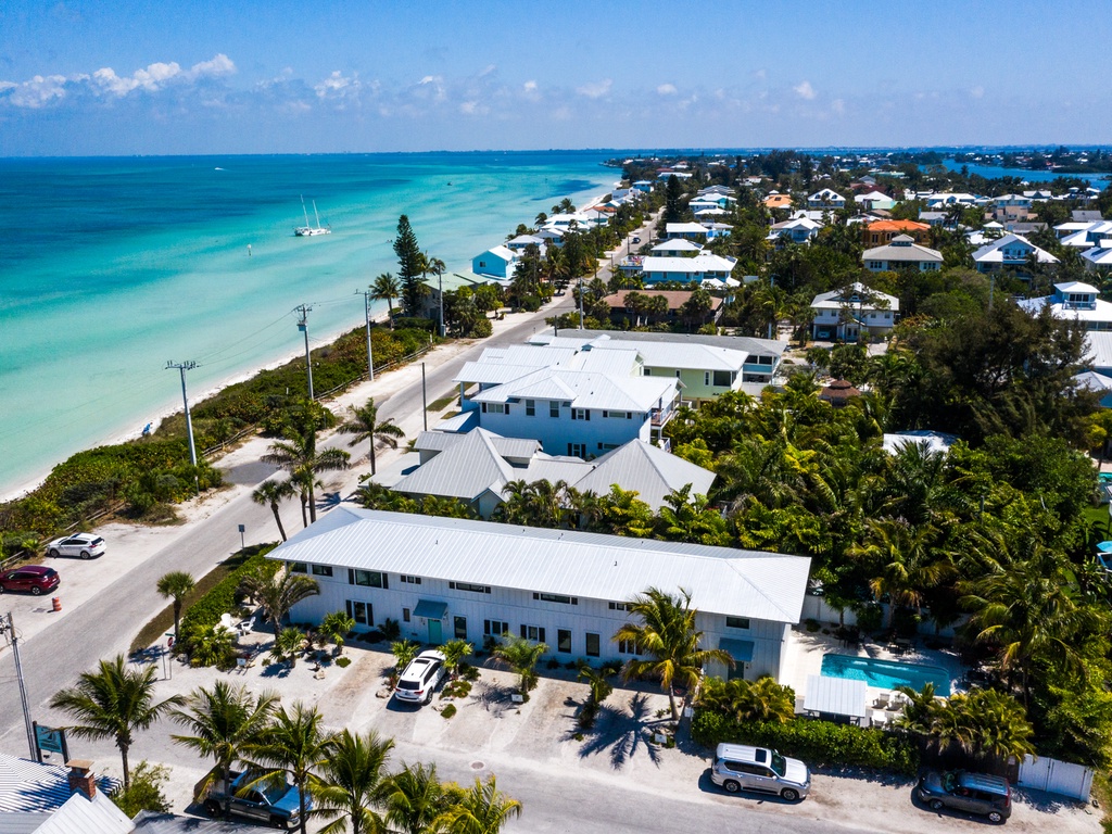 Bay Vista at Bayside Bungalows by AMI Locals