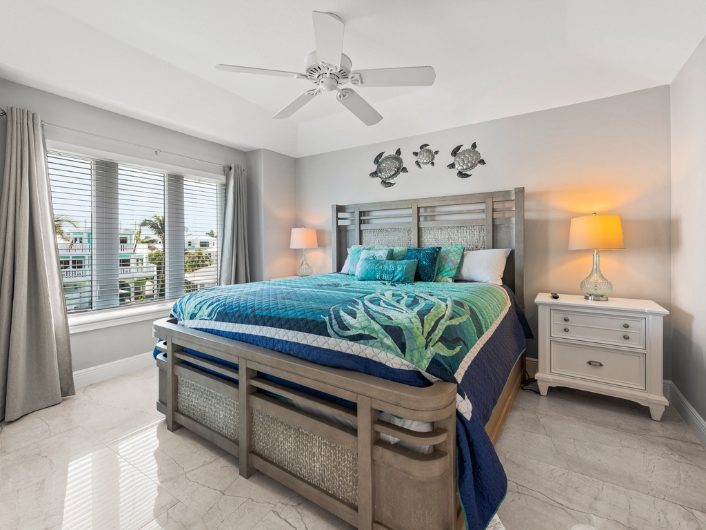 Second Bedroom, King