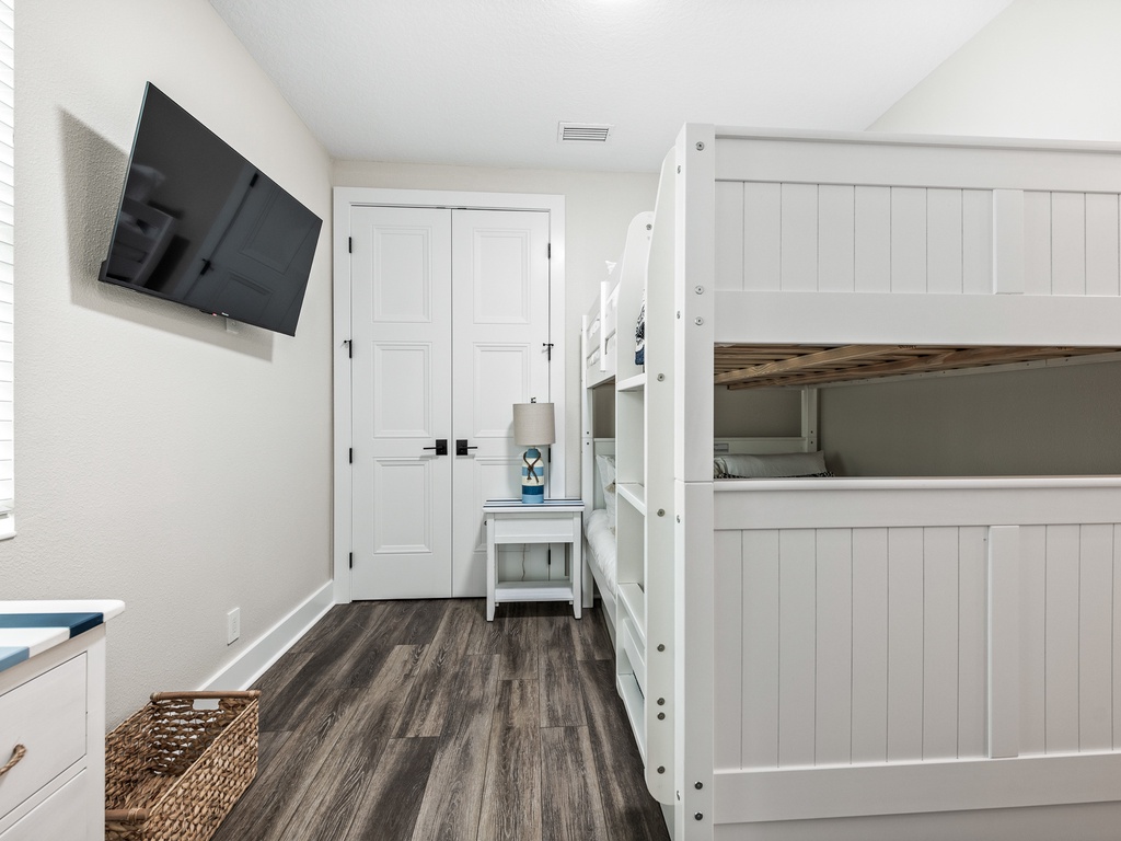 Third Bedroom, Full/Full Bunk with Twin Trundle