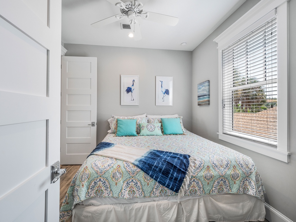 Second Bedroom, King