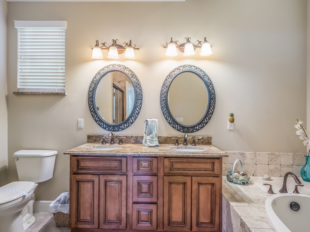 Primary Ensuite Bathroom