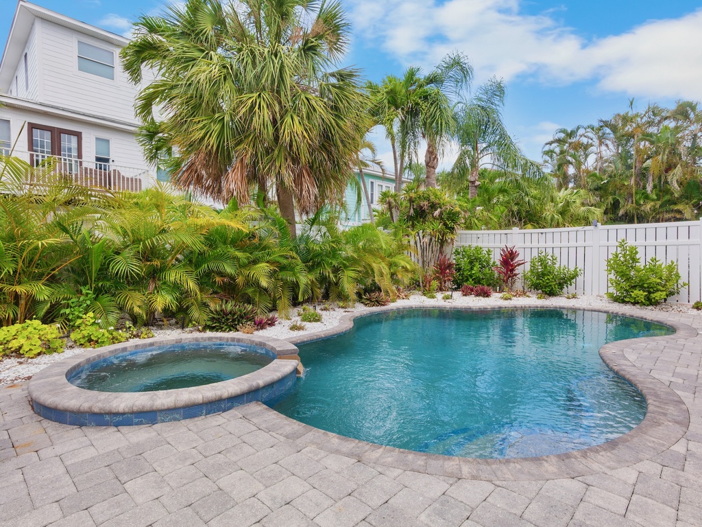 Private Pool and Spa