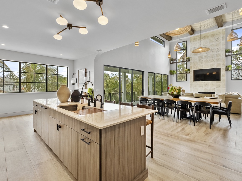 Kitchen island feature