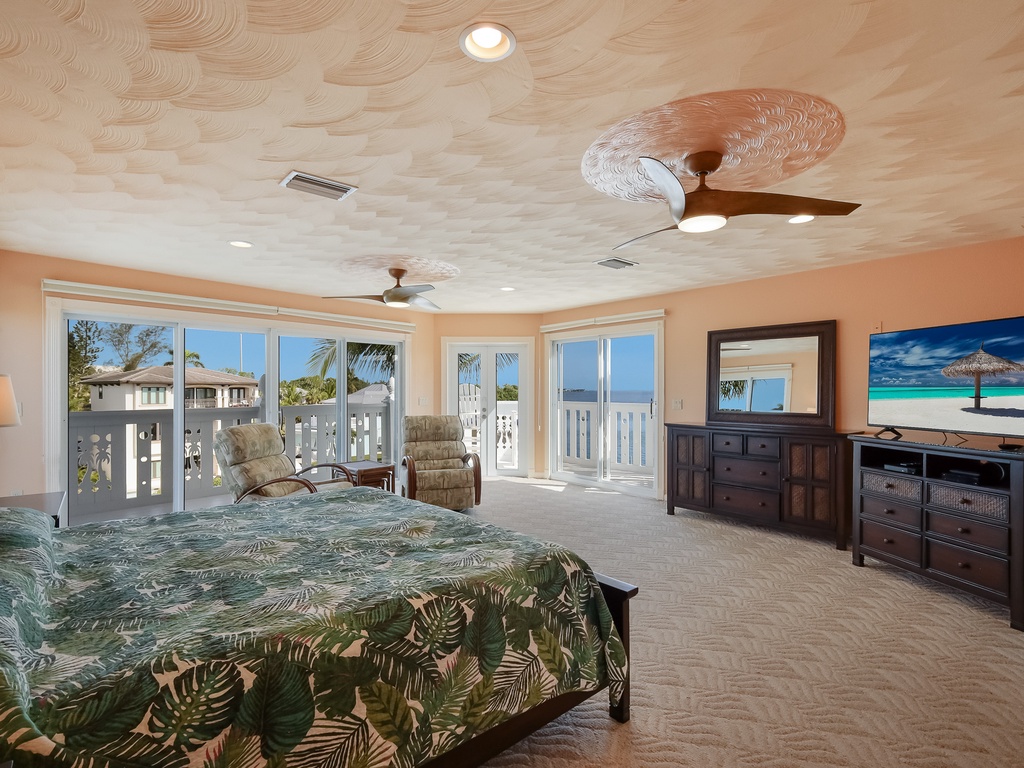 Primary Bedroom - King