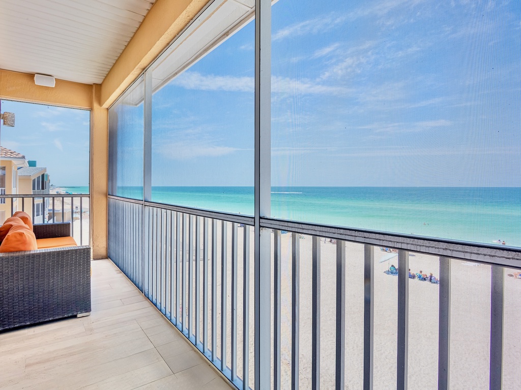 Balcony, Beachfront