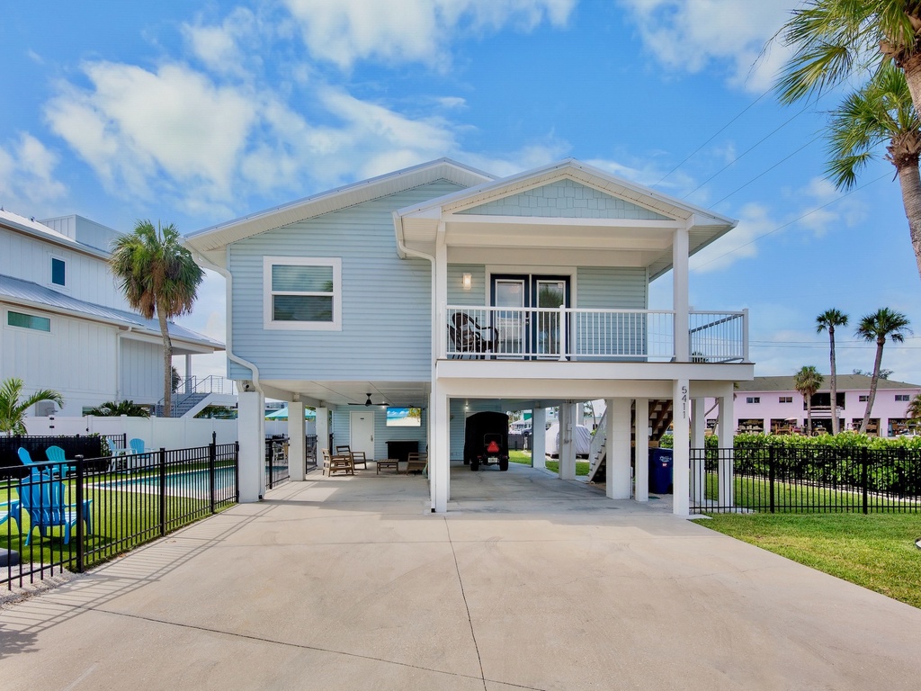 MI Island Time by Anna Maria Island Accommodations