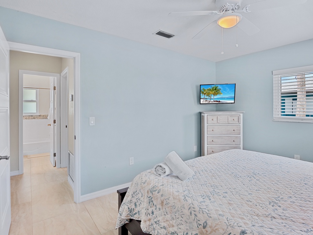 Second Bedroom - King