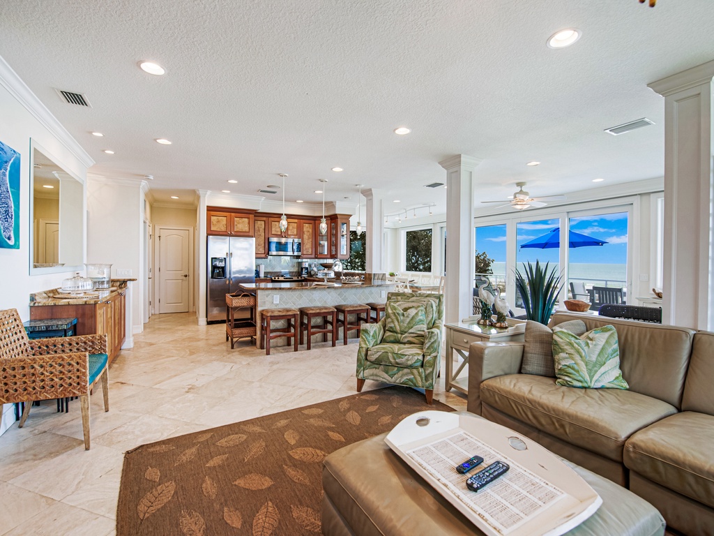 Side B - Top Floor - Living Area