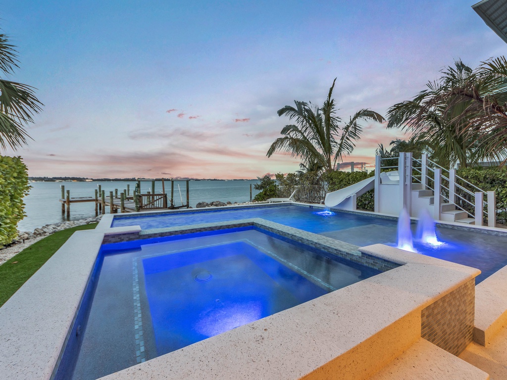 Private Pool and Waterslide