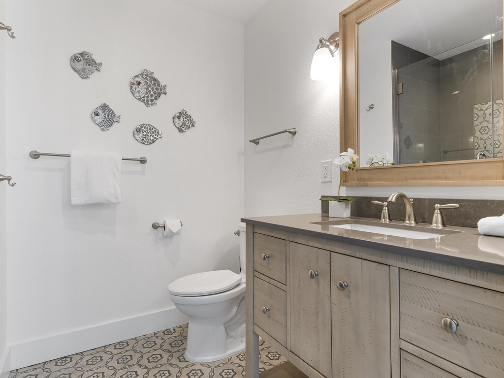 Primary En-suite Bathroom