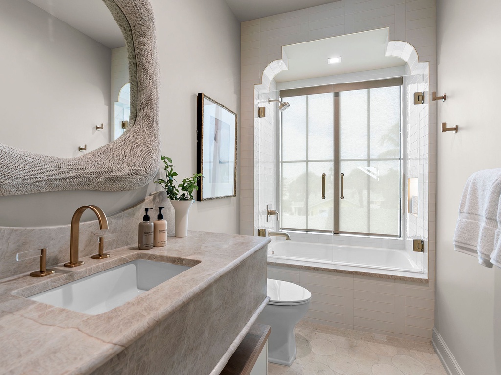 Third Bedroom Ensuite Bath with Soaking Tub
