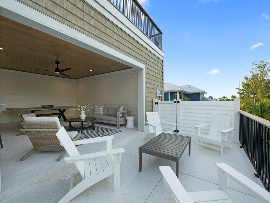 Top Floor - Covered Outdoor Living Area - Ping Pong