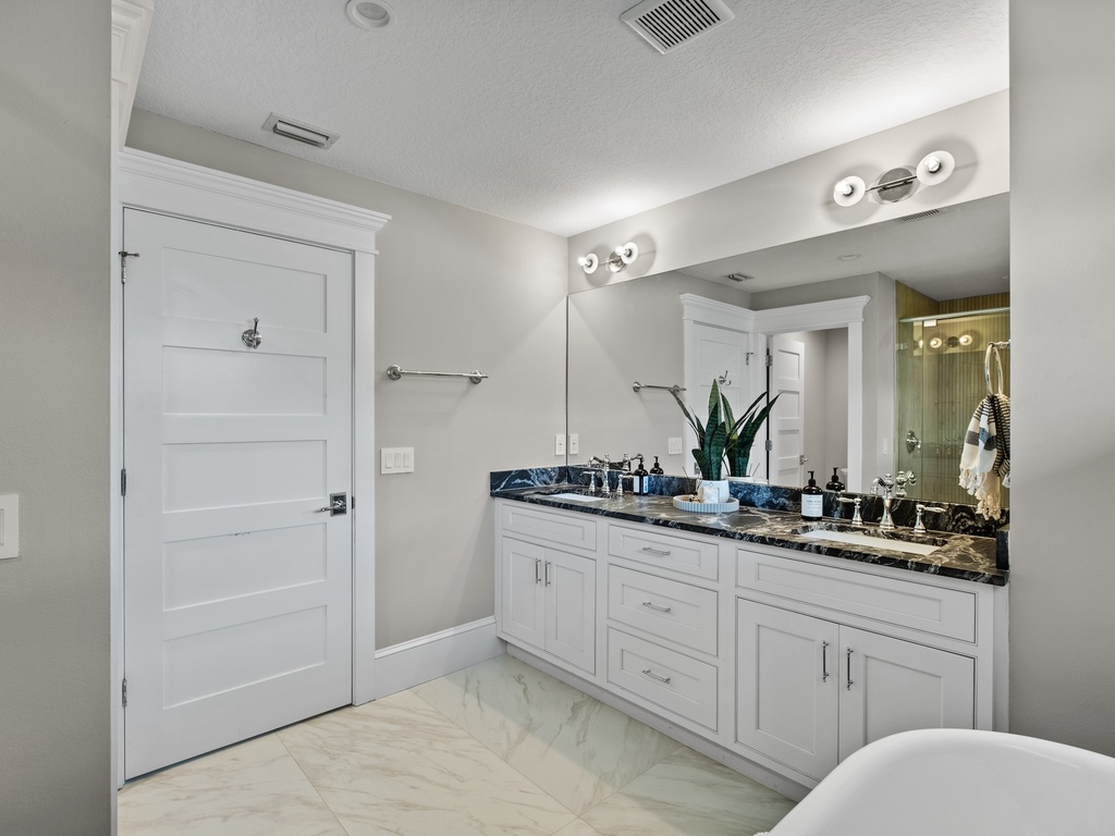 Second Bedroom, Ensuite