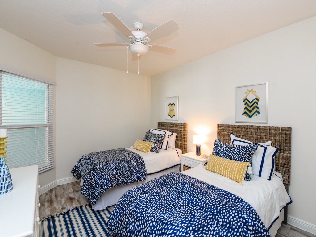 Third Bedroom, Two Twins