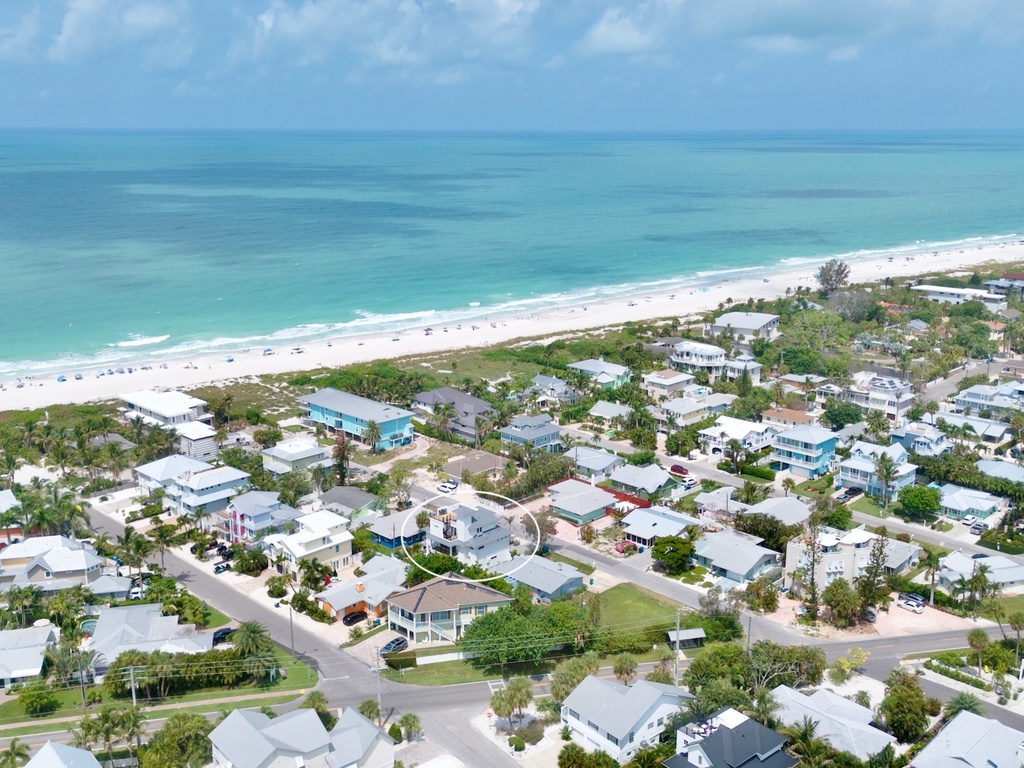 Aerial View - La Dolce Vita by AMI Locals