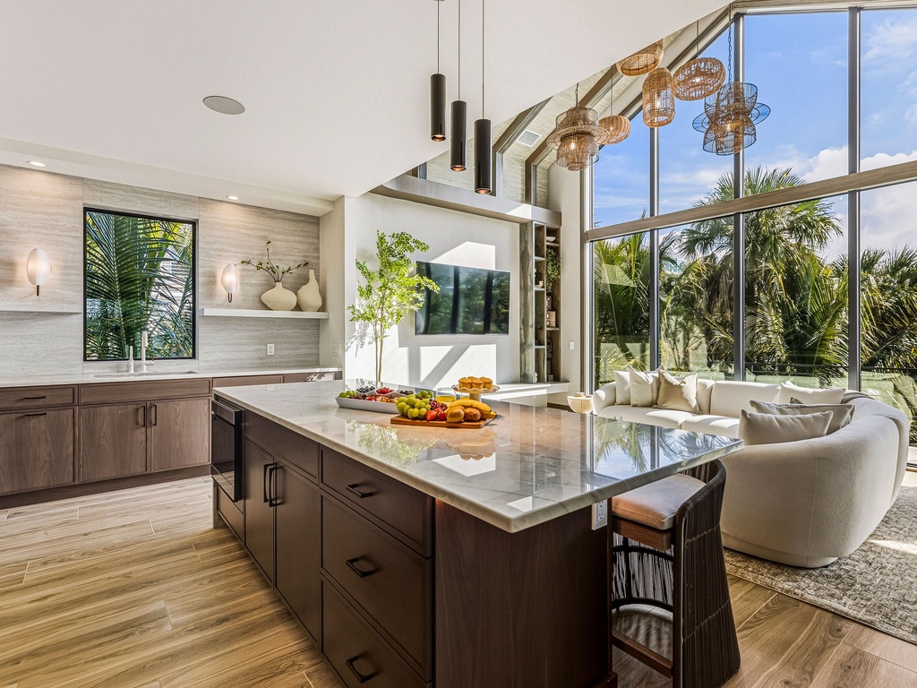 Fully equipped modern kitchen