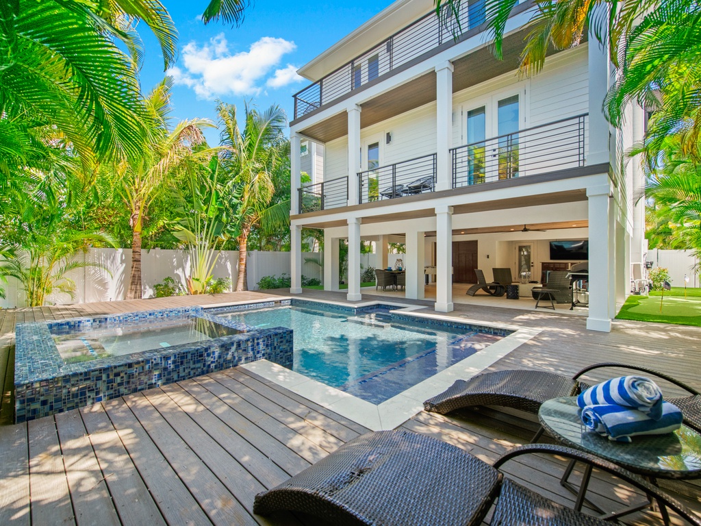 Private Pool and Spa