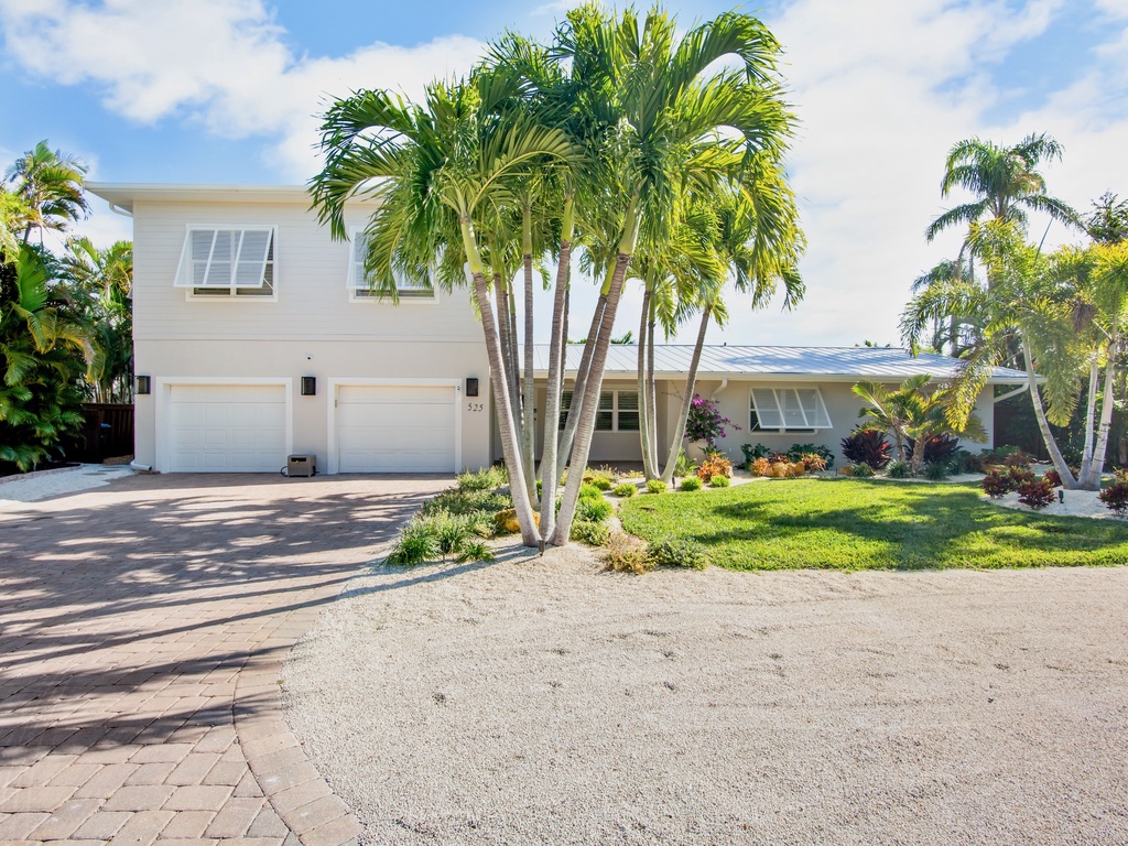 Dolphin Daze by Anna Maria Island Accommodations