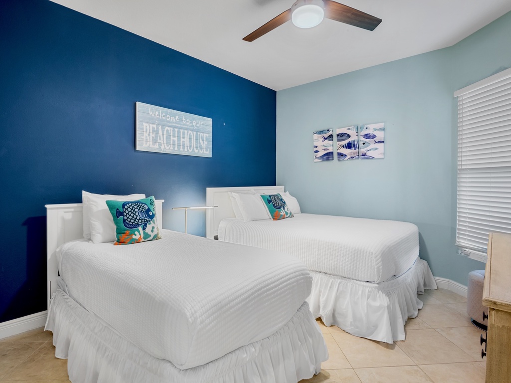 Third Bedroom, Queen bed and Twin bed