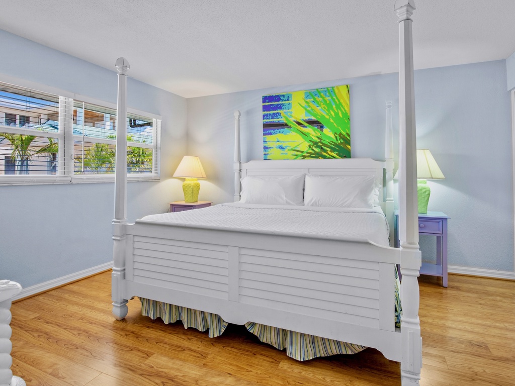 Primary Bedroom, 2nd floor: King