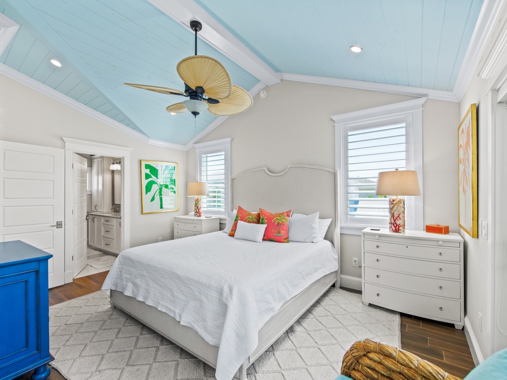Second Bedroom - King
