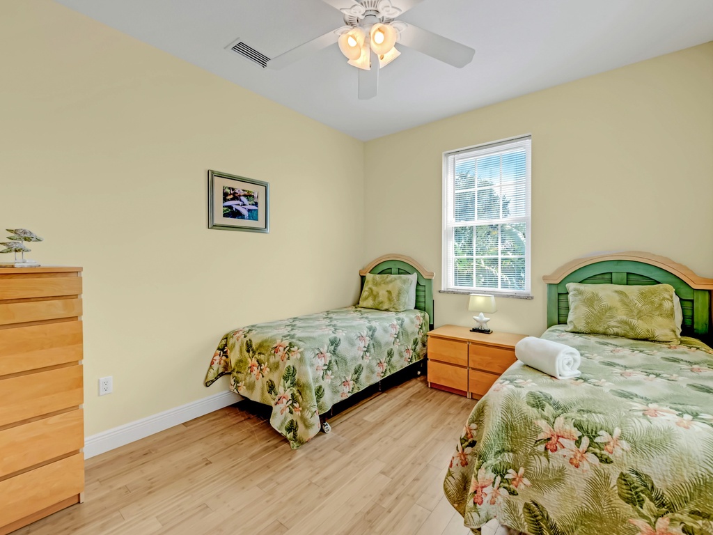 Fourth Bedroom - Two Twins