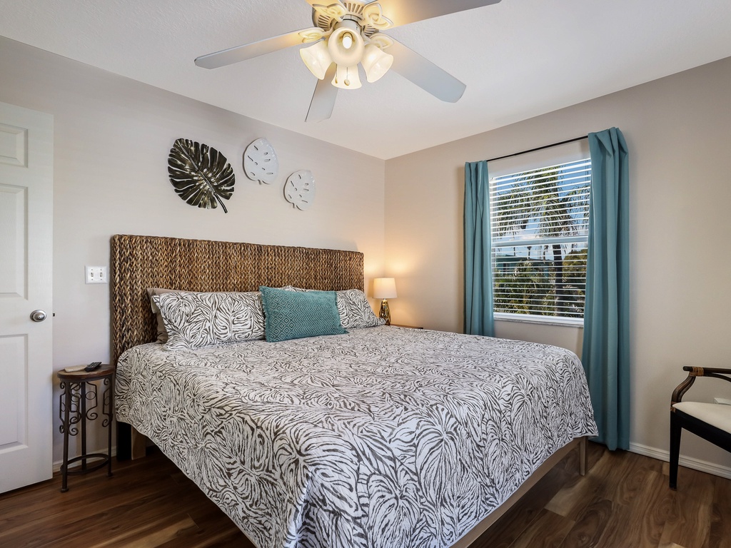 Second Bedroom - King